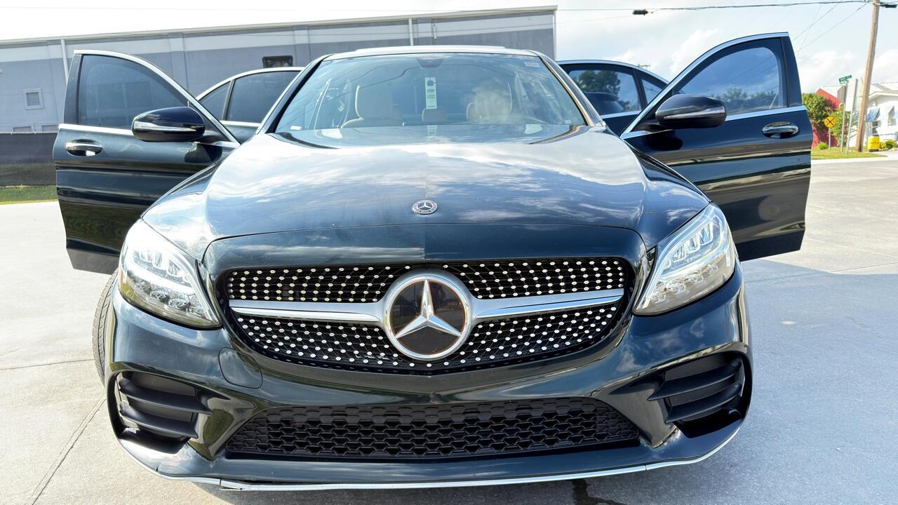 Mercedes-BenzC-Class18