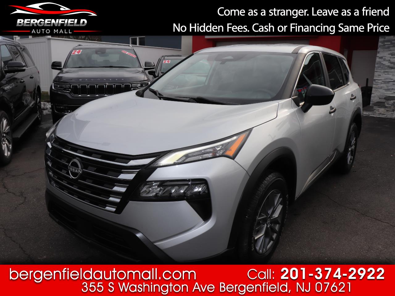 2024 Nissan Rogue FWD S's photo