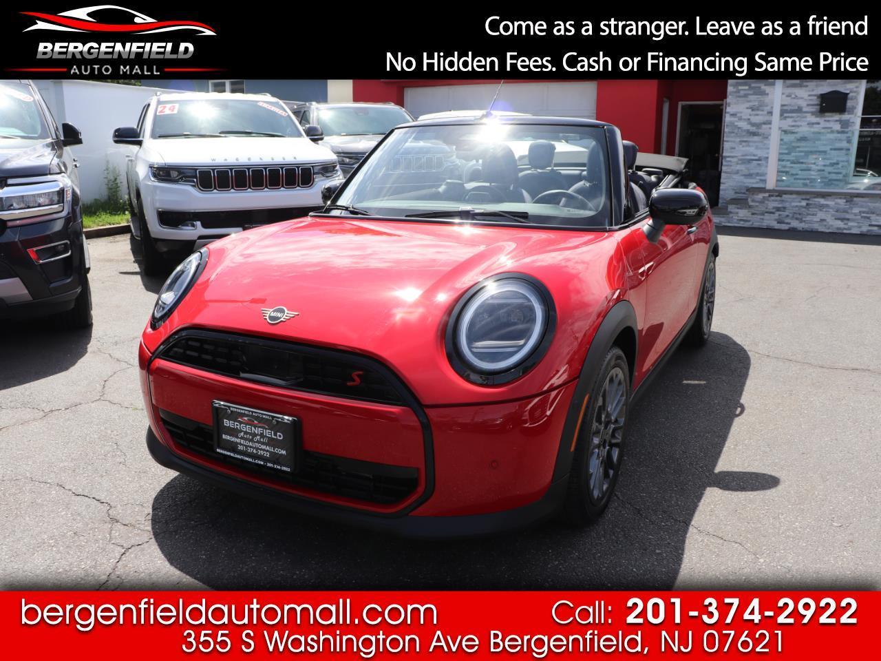 2026 MINI Convertible Cooper S's photo