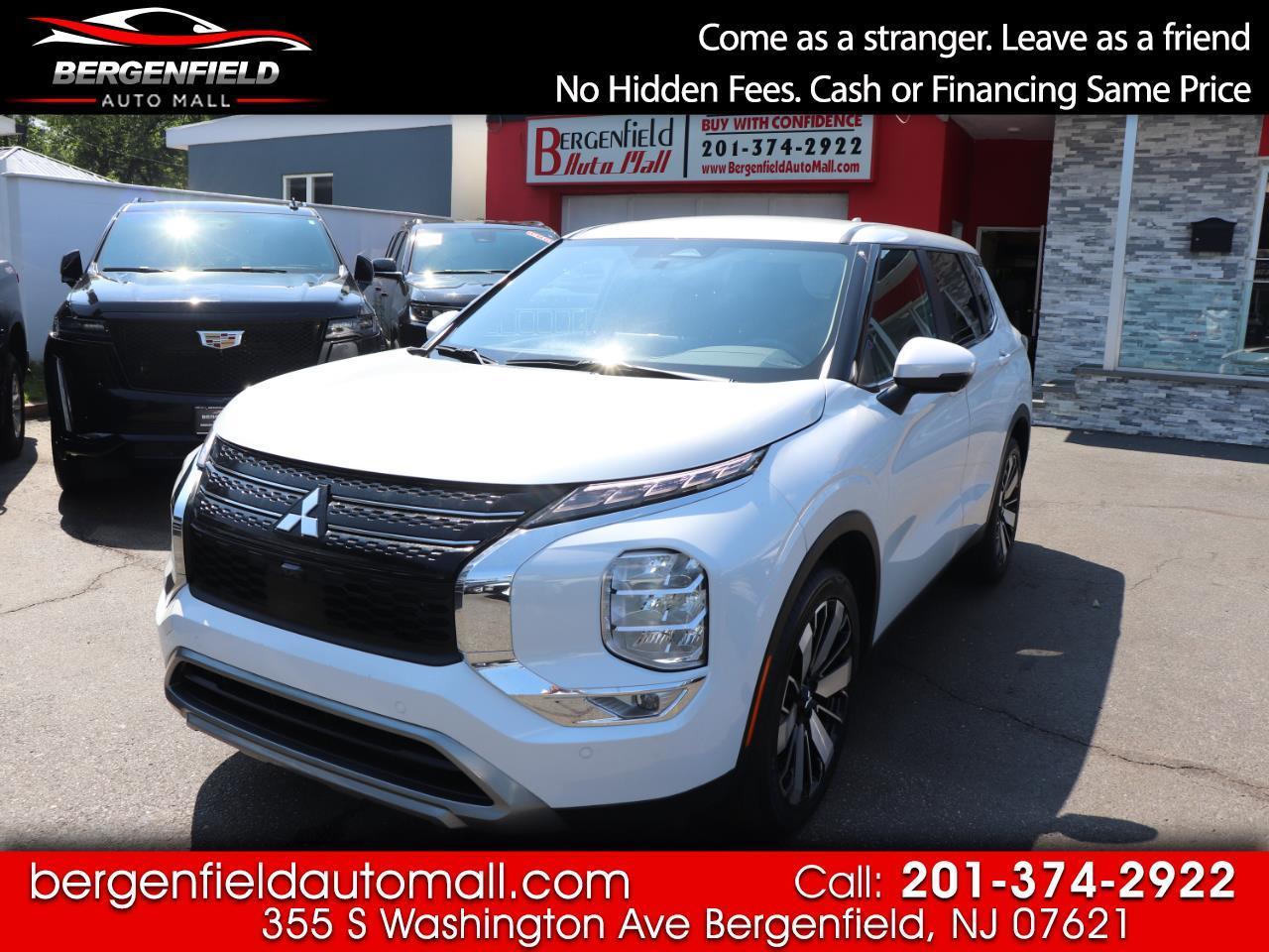 2025 Mitsubishi Outlander SE 2WD's photo
