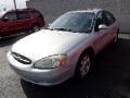 2003 Ford Taurus