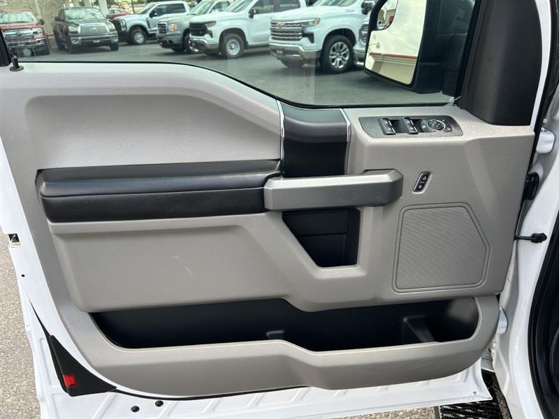 2018 Ford F-150 XLT SuperCab 4WD White at Country with Integrity Motors