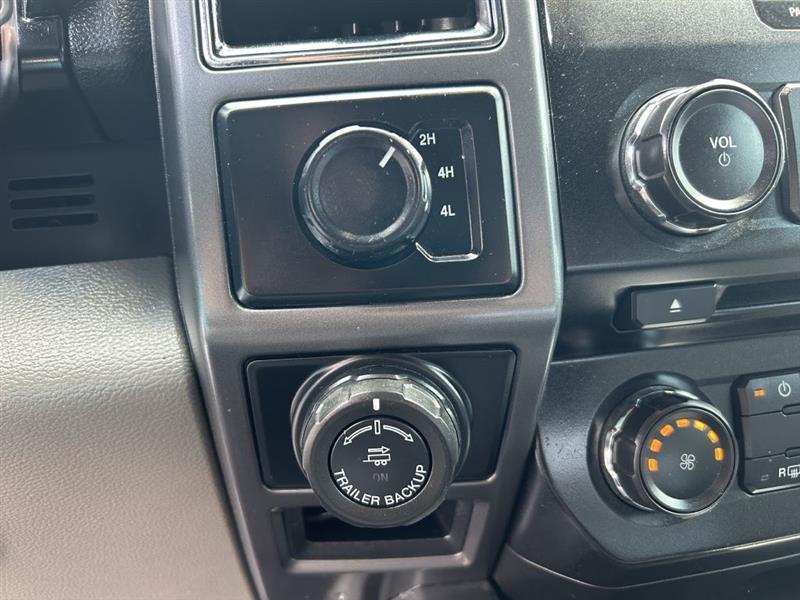 2018 Ford F-150 XLT SuperCab 4WD White at Country with Integrity Motors