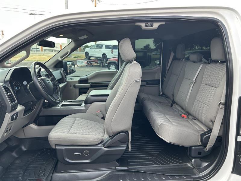 2018 Ford F-150 XLT SuperCab 4WD White at Country with Integrity Motors