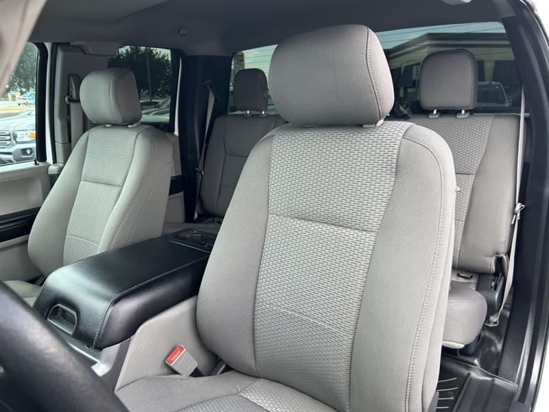 2018 Ford F-150 XLT SuperCab 4WD White at Country with Integrity Motors