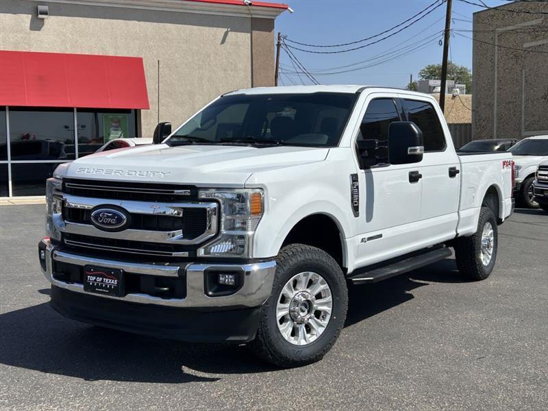2022 Ford F-250 SD XLT Crew Cab Short Bed 4WD White at Top of Texas Motors