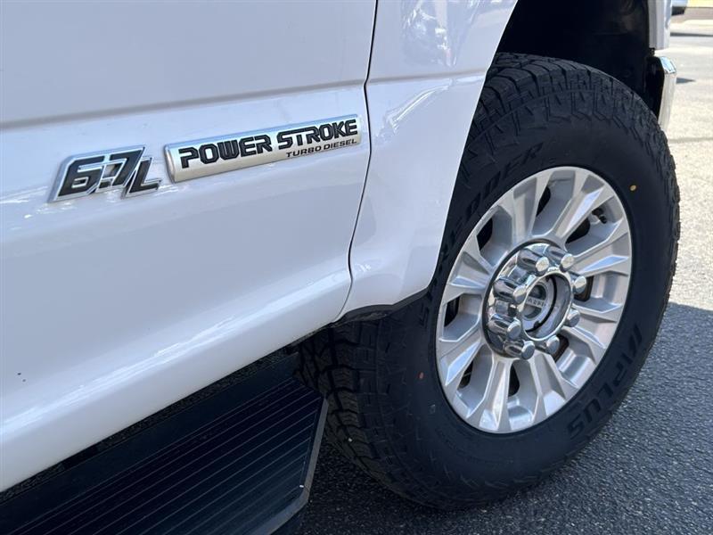 2022 Ford F-250 SD XLT Crew Cab Short Bed 4WD White at Top of Texas Motors