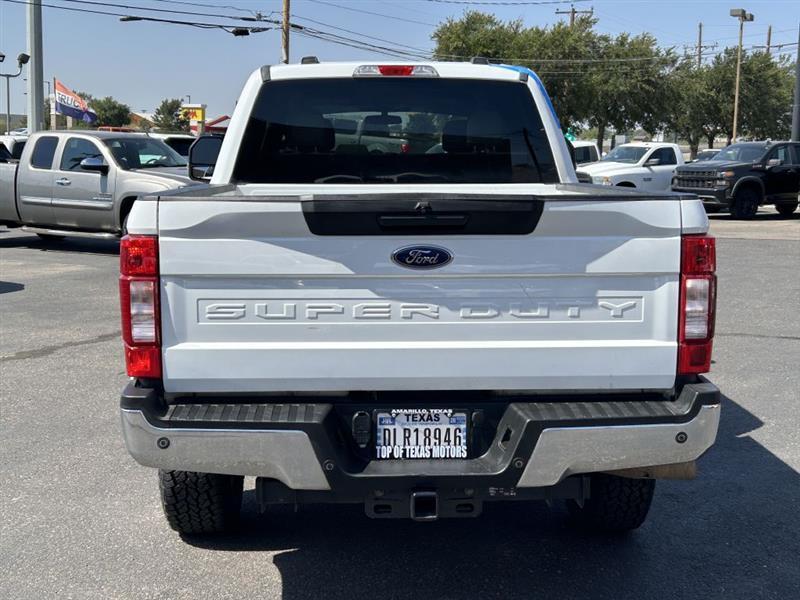 2022 Ford F-250 SD XLT Crew Cab Short Bed 4WD White at Top of Texas Motors