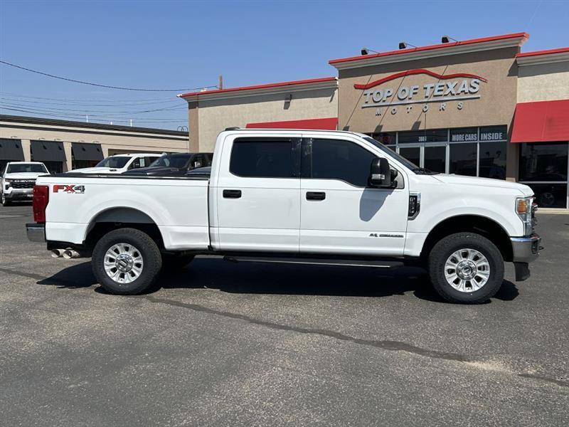 2022 Ford F-250 SD XLT Crew Cab Short Bed 4WD White at Top of Texas Motors