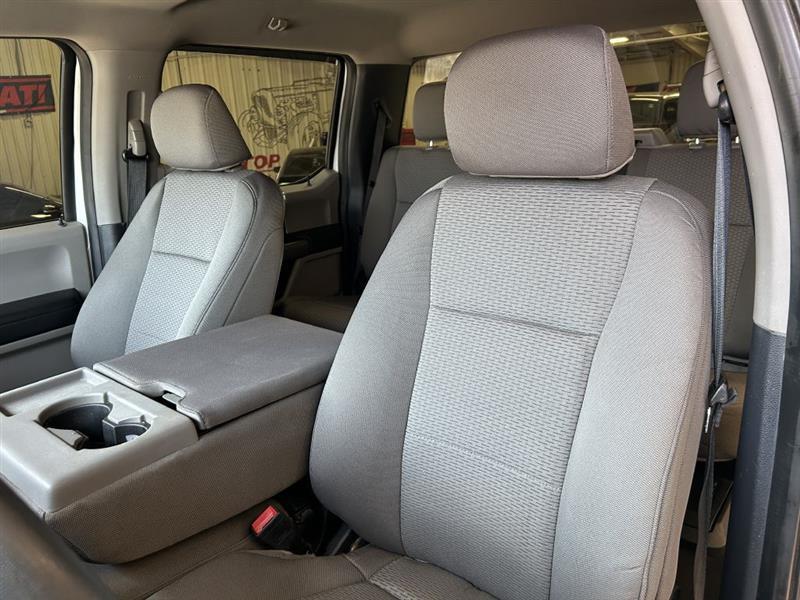 2022 Ford F-250 SD XLT Crew Cab Short Bed 4WD White at Top of Texas Motors