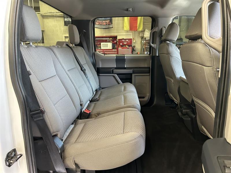 2022 Ford F-250 SD XLT Crew Cab Short Bed 4WD White at Top of Texas Motors