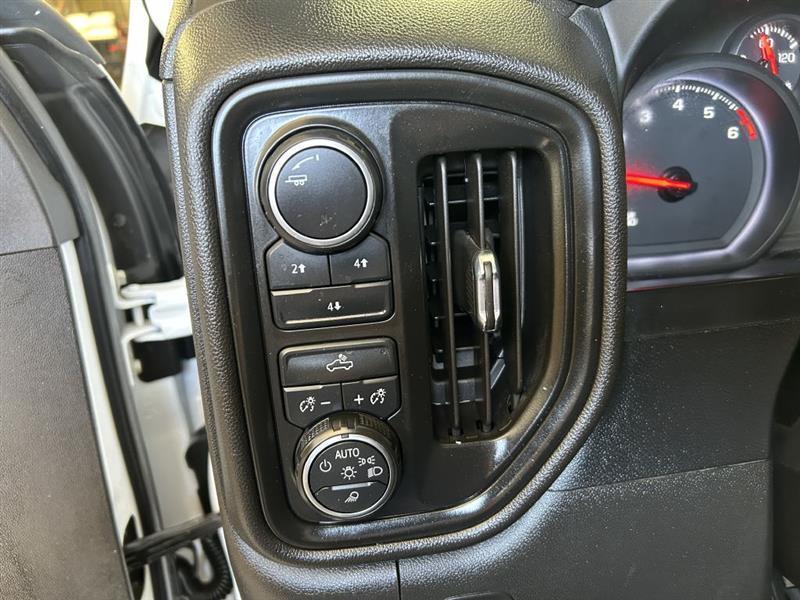 2023 Chevrolet Silverado 2500HD LT Crew Cab 4WD White at Top of Texas Motors