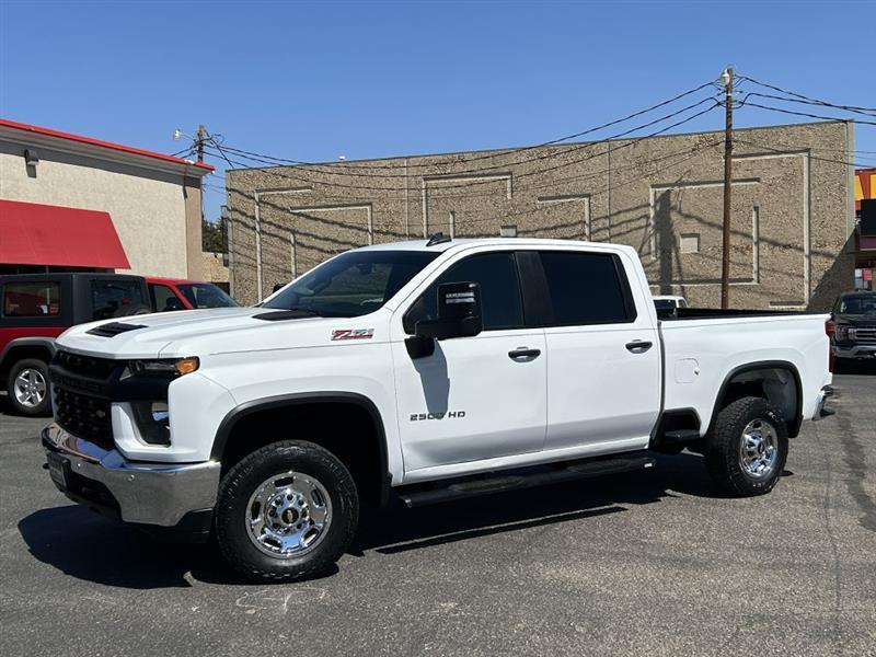 2023 Chevrolet Silverado 2500HD LT Crew Cab 4WD White at Top of Texas Motors