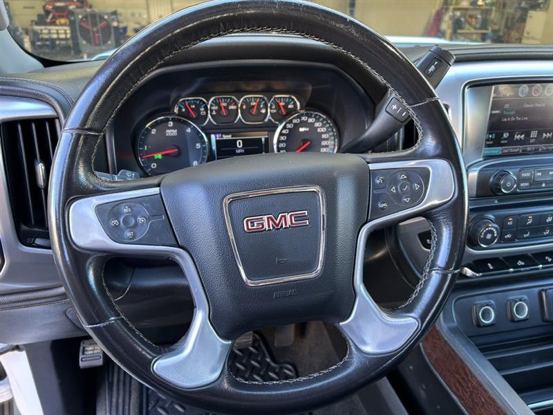 2018 GMC Sierra 2500HD photo 6 of 25