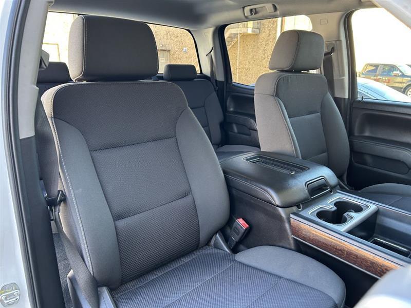 2018 GMC Sierra 2500HD photo 14 of 25