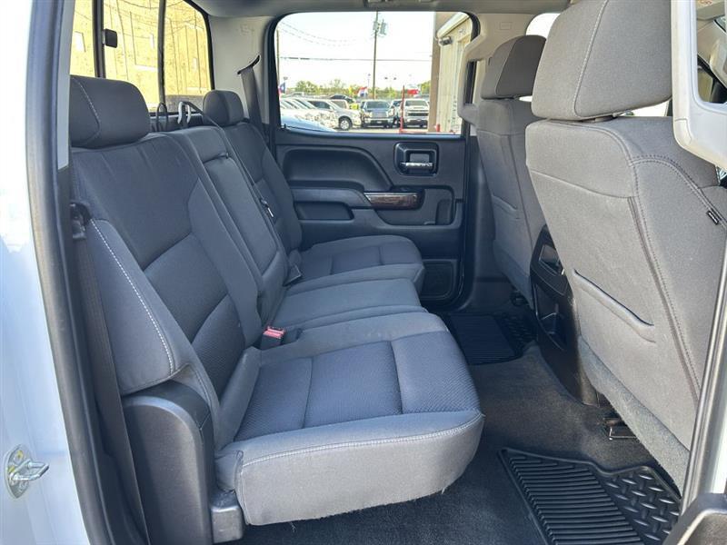 2018 GMC Sierra 2500HD photo 15 of 25
