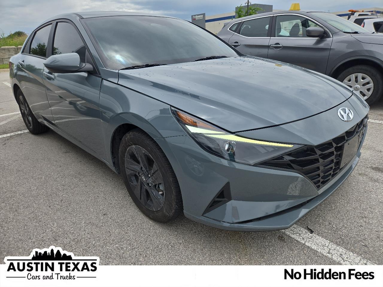 2022 Hyundai Elantra 1.6 HEV Blue's photo
