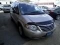 2005 Chrysler Town & Country