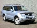 2005 Mitsubishi Montero