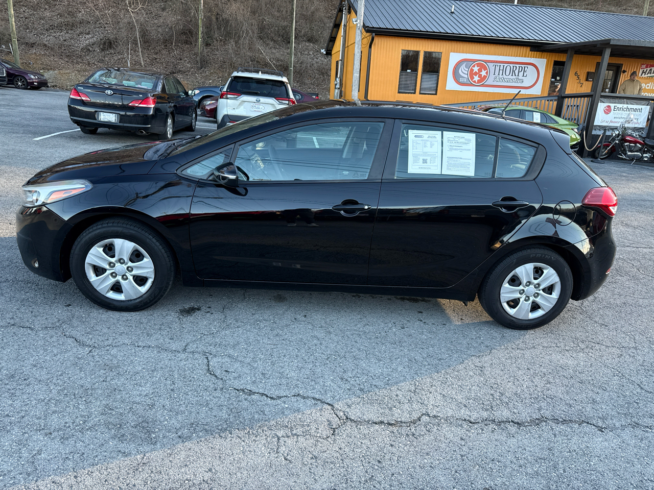 2017 Kia Forte 5-Door