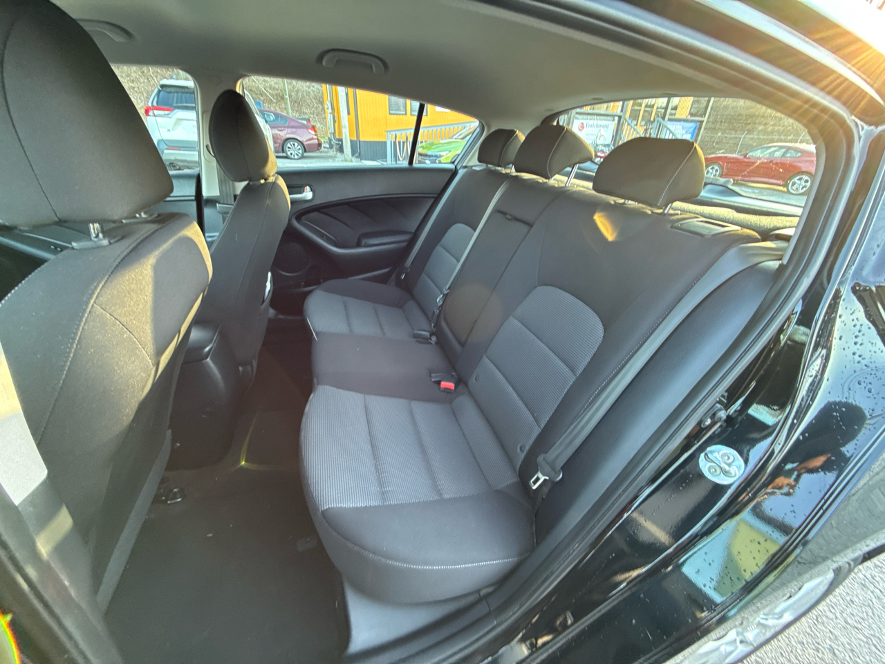 2017 Kia Forte 5-Door