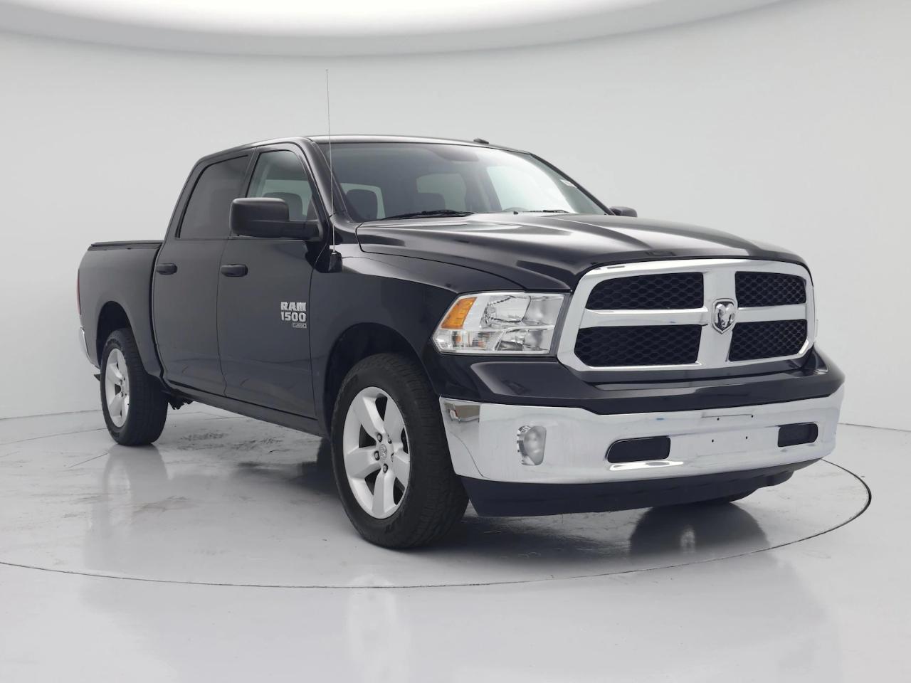 2024 RAM 1500 Classic SLT / Warlock