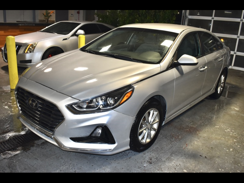 2018 Hyundai Sonata SE's photo
