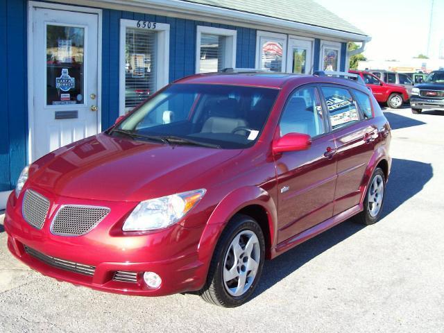 2008 Pontiac Vibe Base