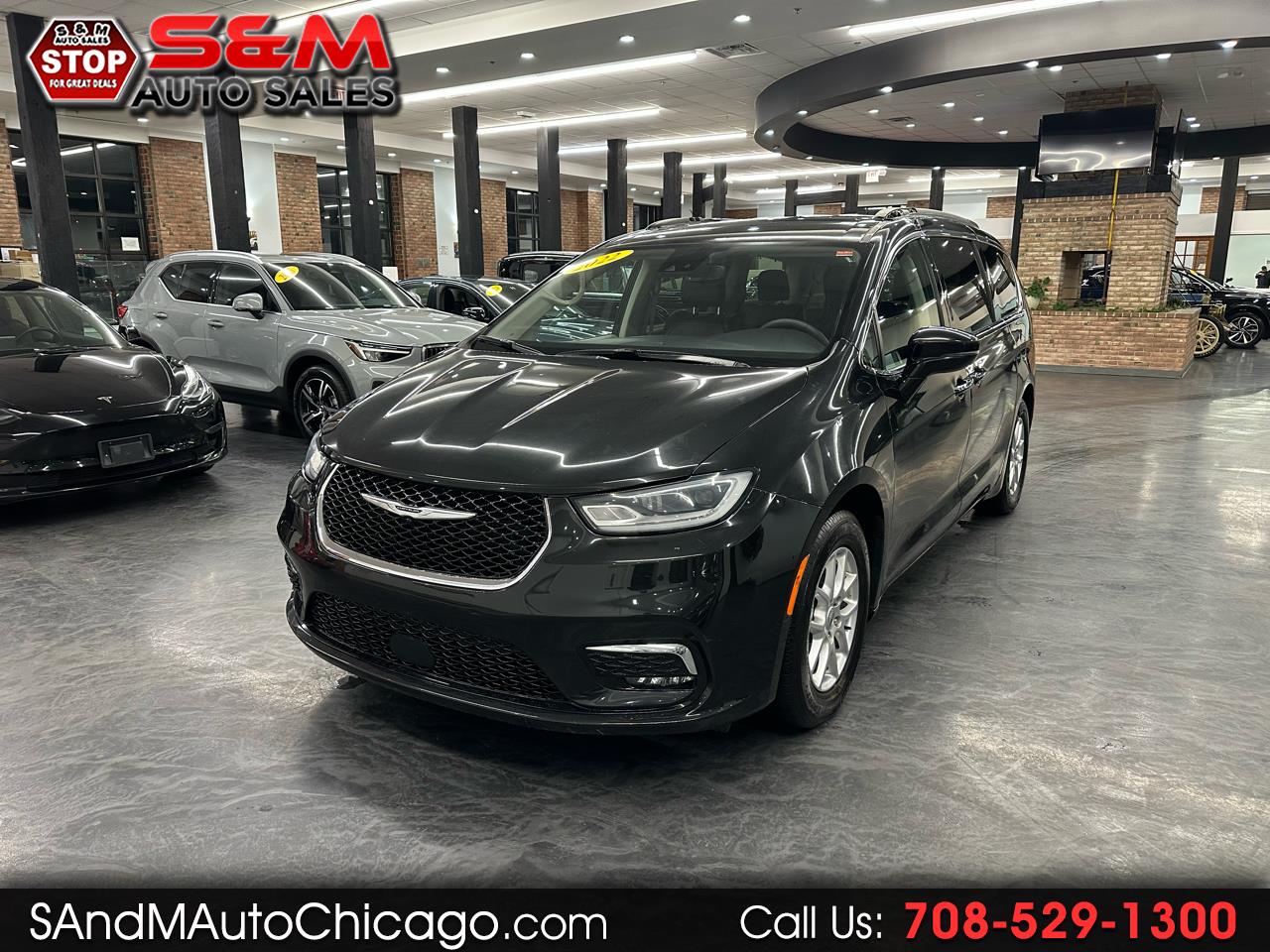 2022 Chrysler Pacifica Touring L FWD's photo