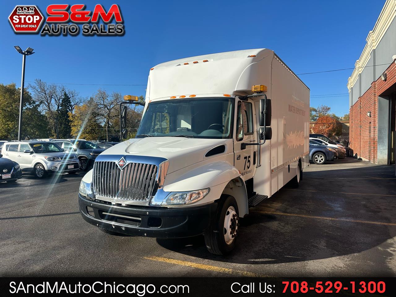 2003 International DuraStar 4300's photo