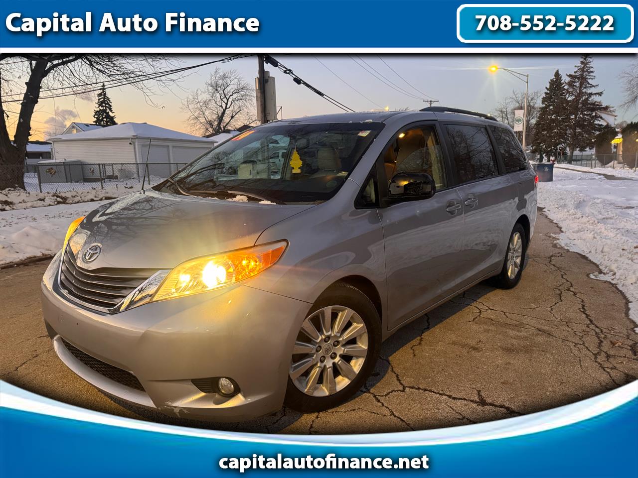 2014 Toyota Sienna 5dr 7-Pass Van V6 Ltd AWD (Natl)'s photo