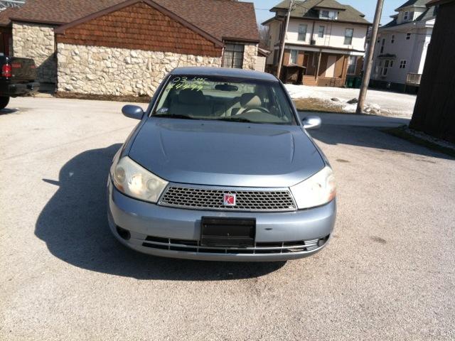 2003 Saturn L-Series Sedan