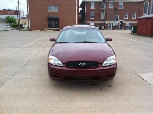 2006 Ford Taurus