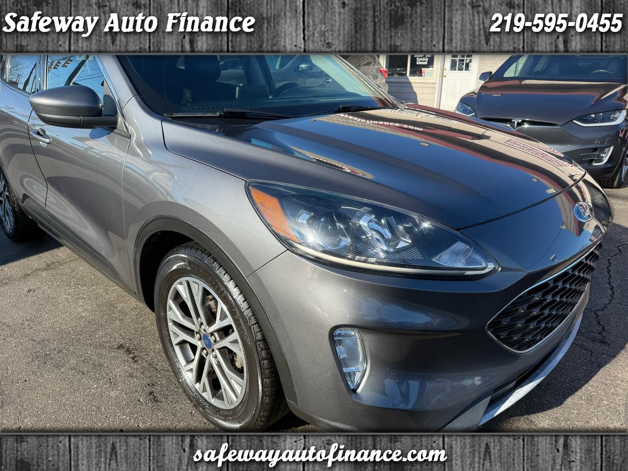 2021 Ford Escape SEL's photo