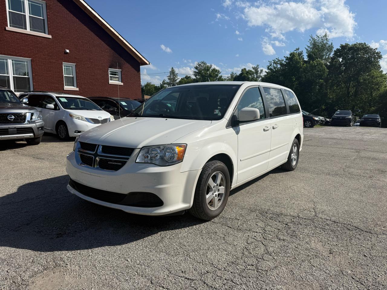 2011 Dodge Grand Caravan Mainstreet FWD's photo