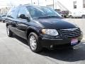 2005 Chrysler Town & Country