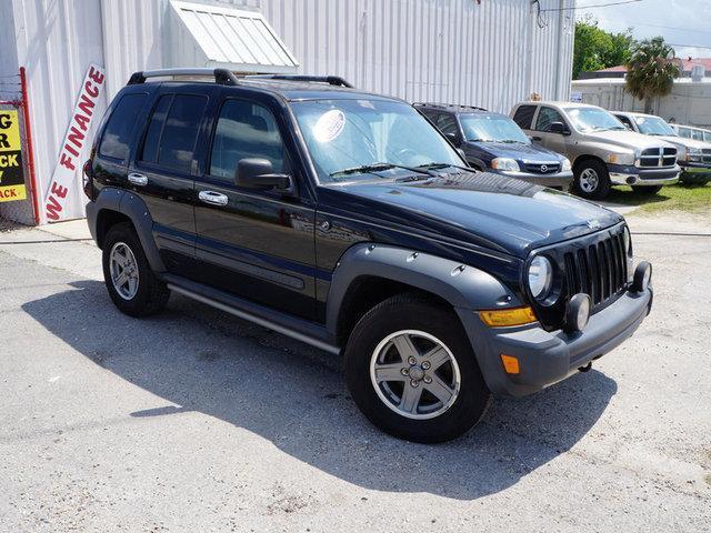 2005 Jeep Liberty O YOU HAVE A JOB ARE YOU OVER 18 DO YOU HAVE AN ID WELL AS LONG AS YOU CAN AF