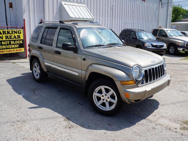 2007 Jeep Liberty Visit Nicholsons College Cars online at wwwnicholsoncarscom to see more picture