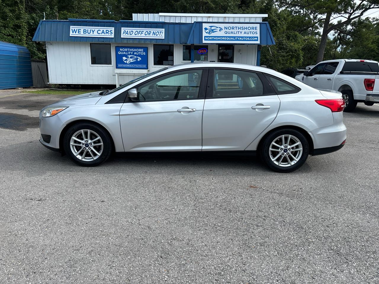 2016 Ford Focus SE - Image 2