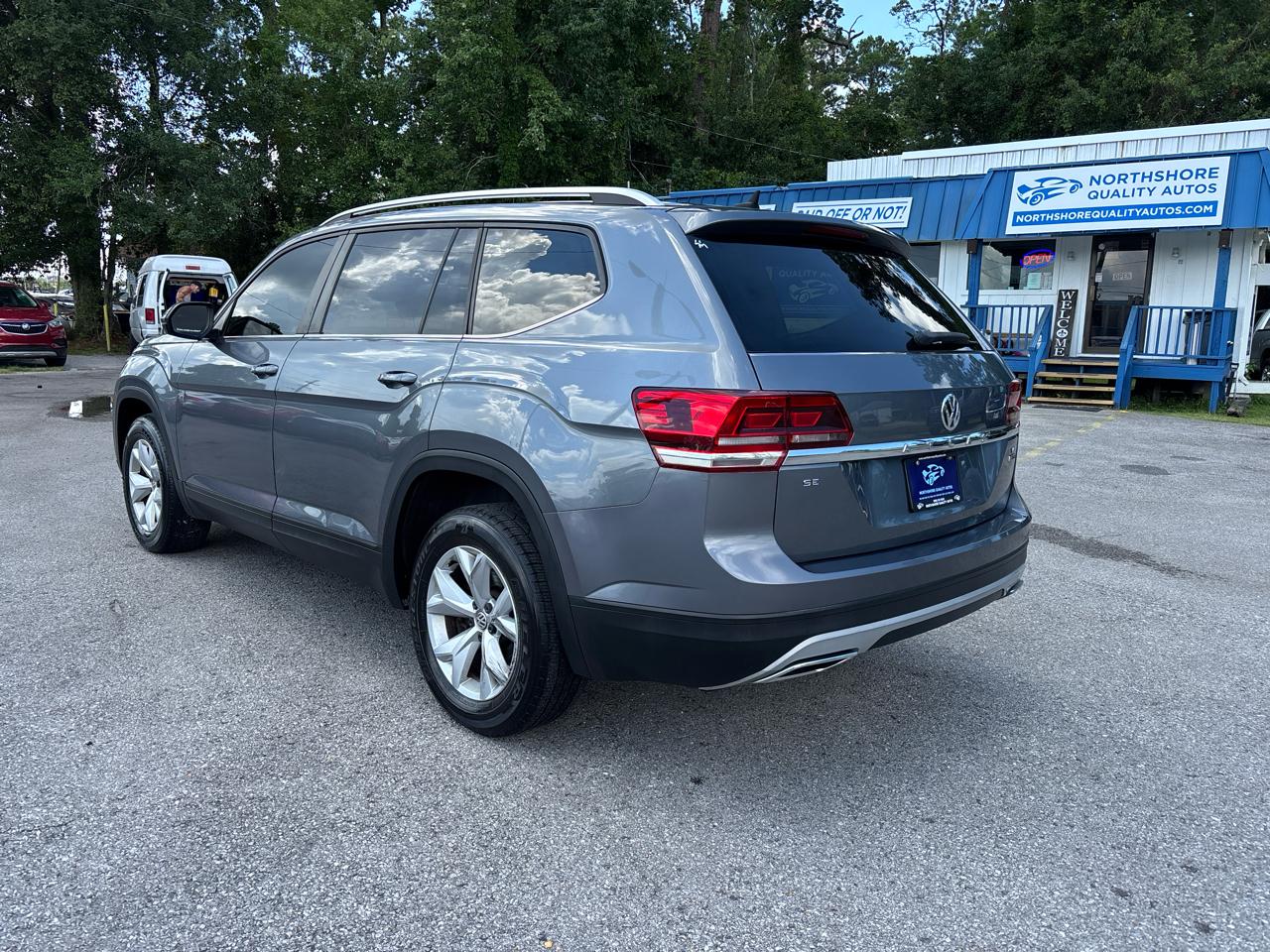 2018 Volkswagen Atlas V6 SE w/Technology AWD - Image 3