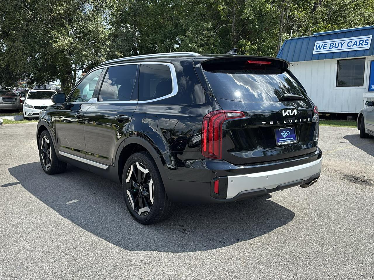 Photo 3 of 2023 Kia Telluride S