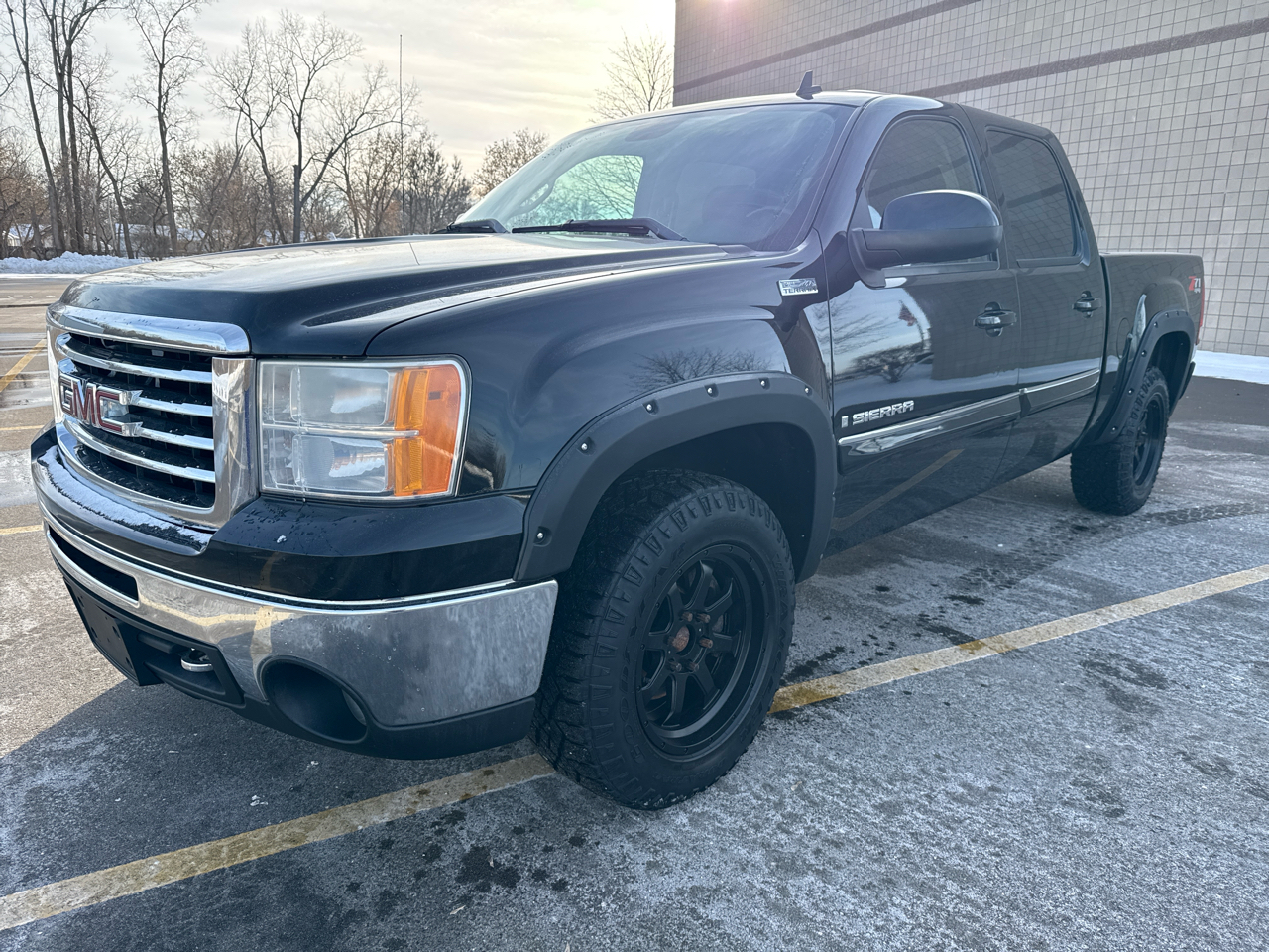2009 GMC Sierra 1500 4WD Crew Cab 143.5" Work Truck's photo