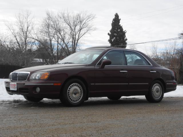 2001 Hyundai XG300