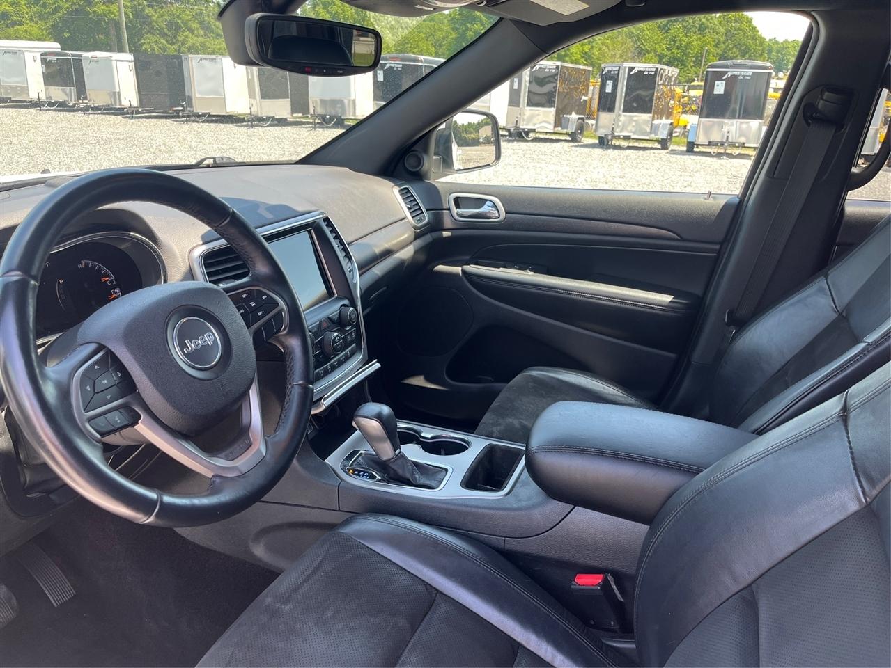 JeepGrand Cherokee9
