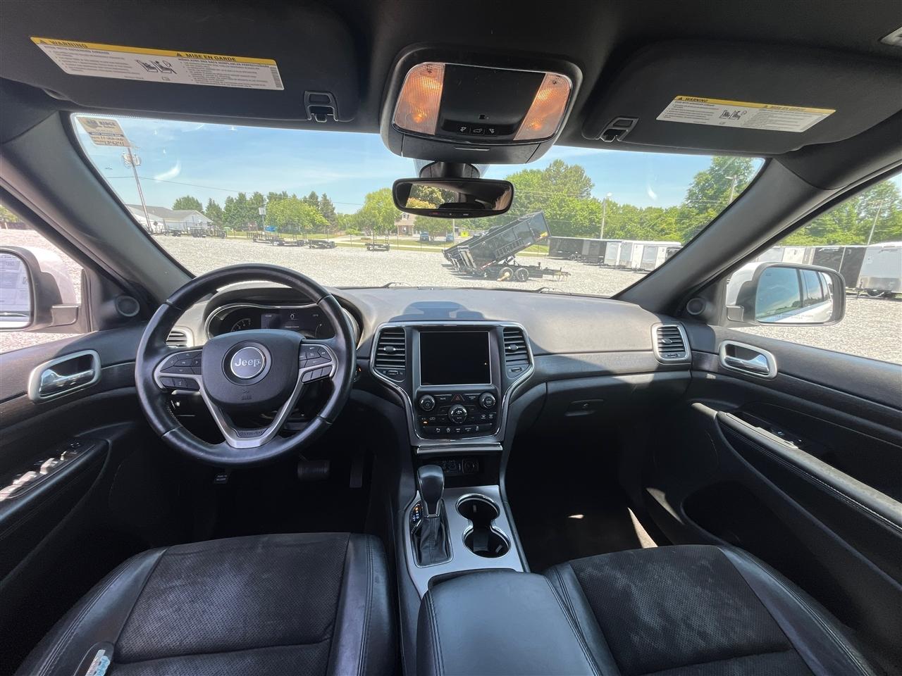 JeepGrand Cherokee22