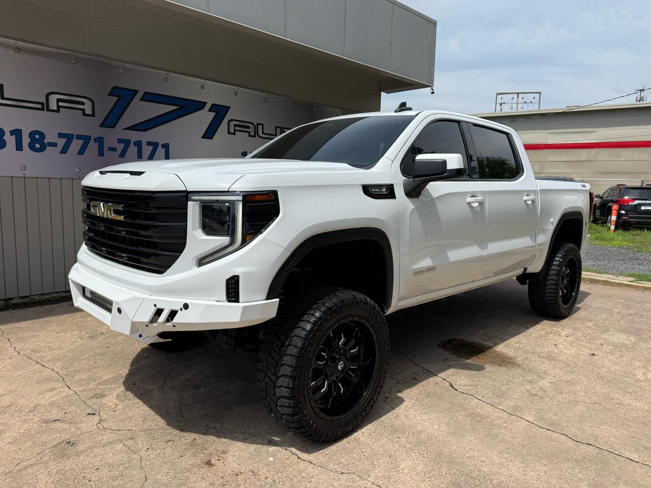 2023 GMC Sierra 4WD Crew Cab Short Box Elevation's photo