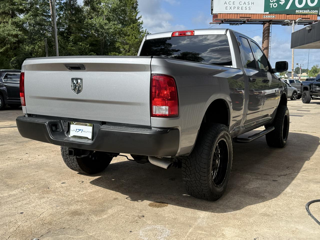 2019 Ram 1500 Classic Tradesman - Image 4
