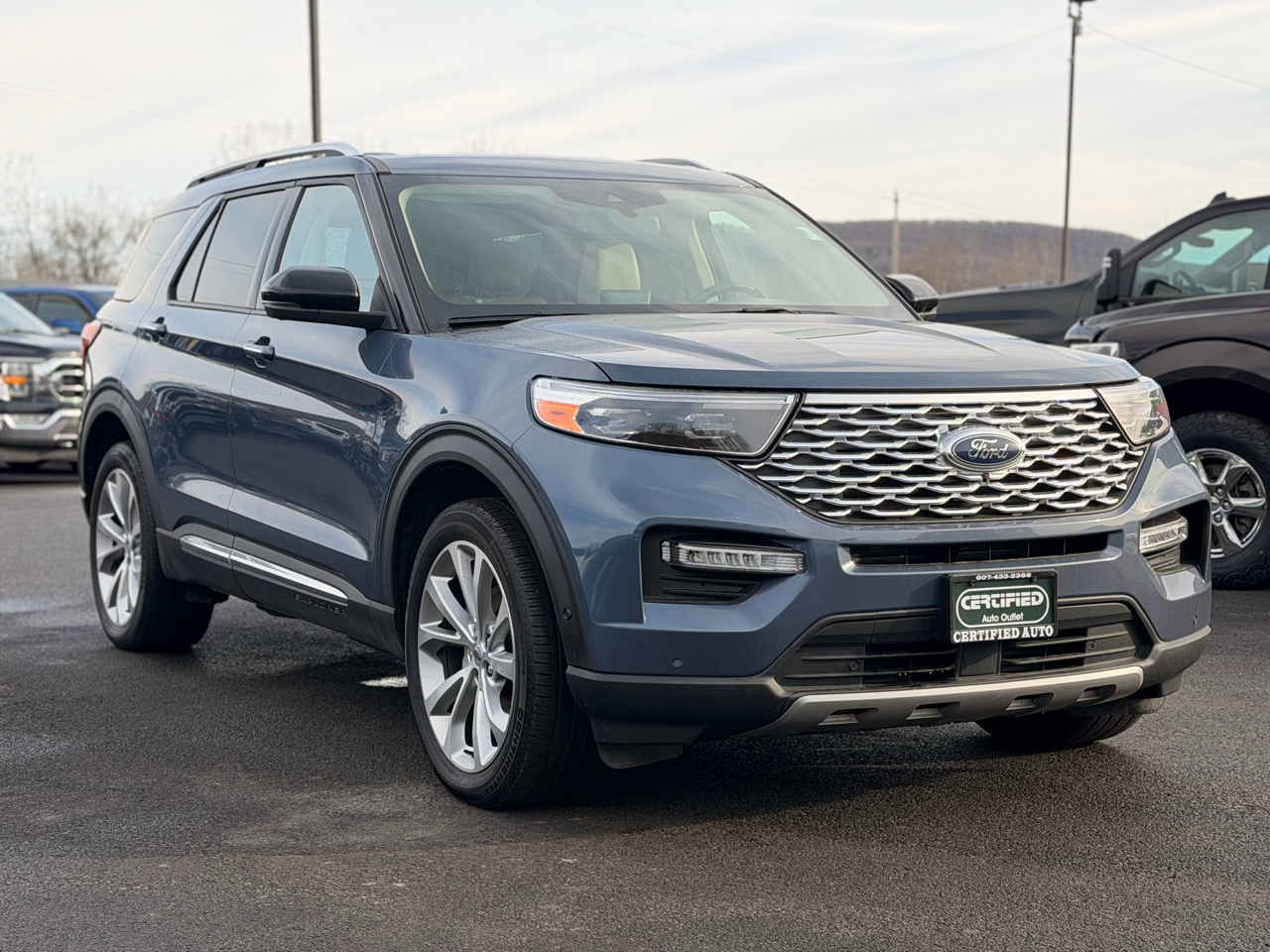 2021 Ford Explorer Platinum 4WD's photo