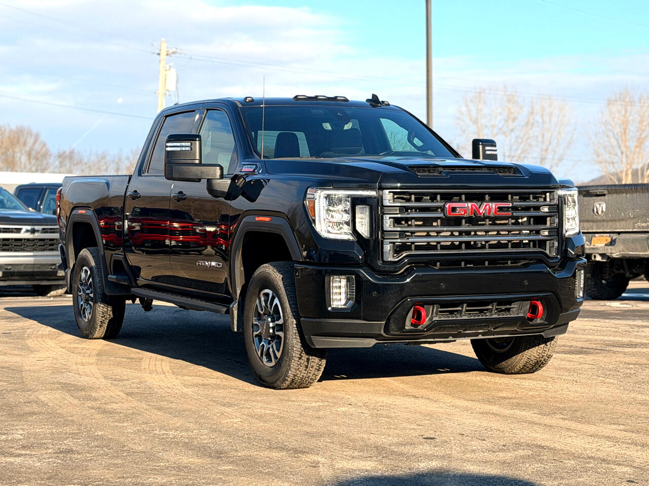 2023 GMC Sierra 2500HD AT4 Crew Cab 4WD's photo