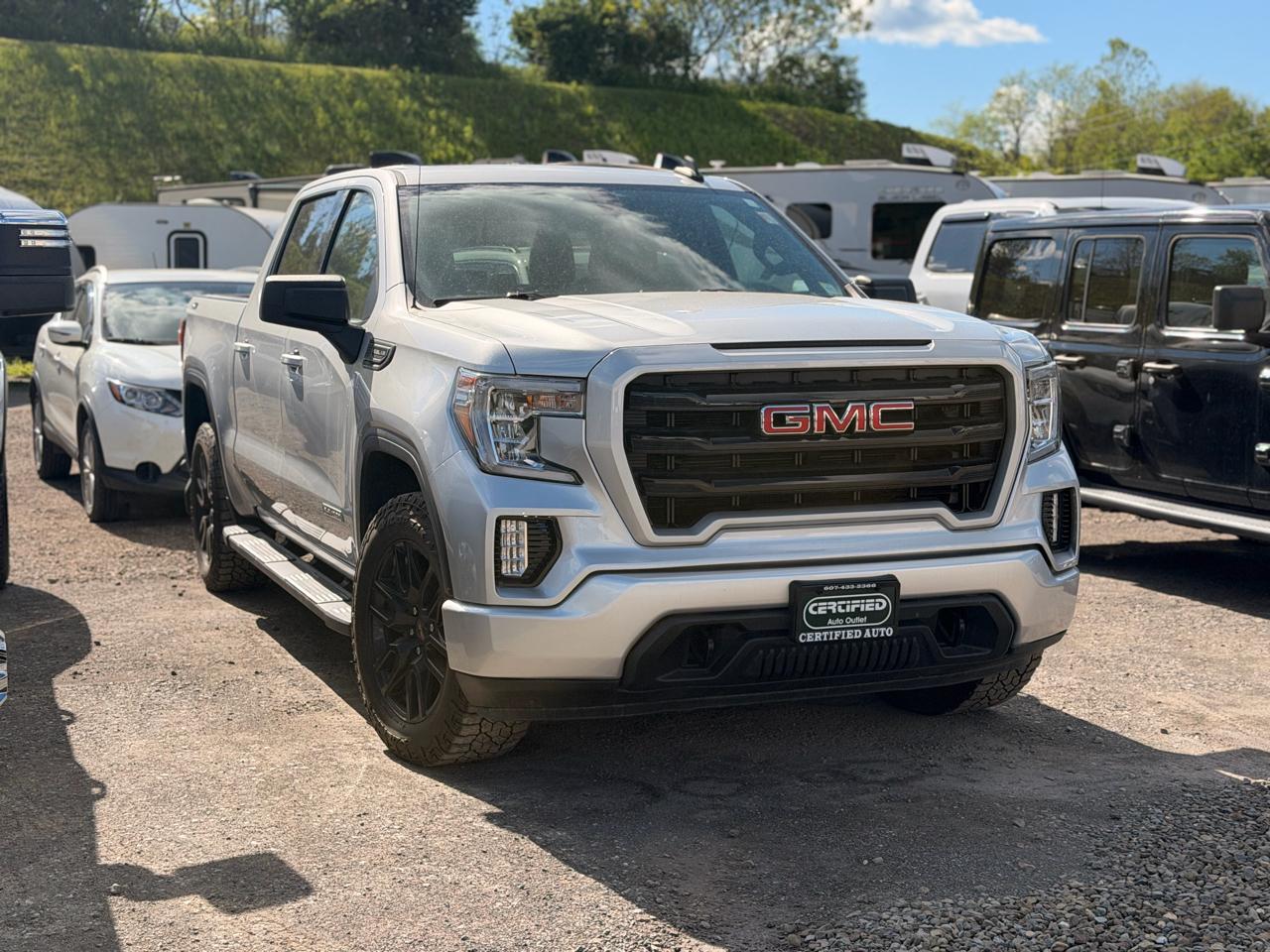 2021 GMC Sierra Elevation 4WD Crew Cab Short Box's photo